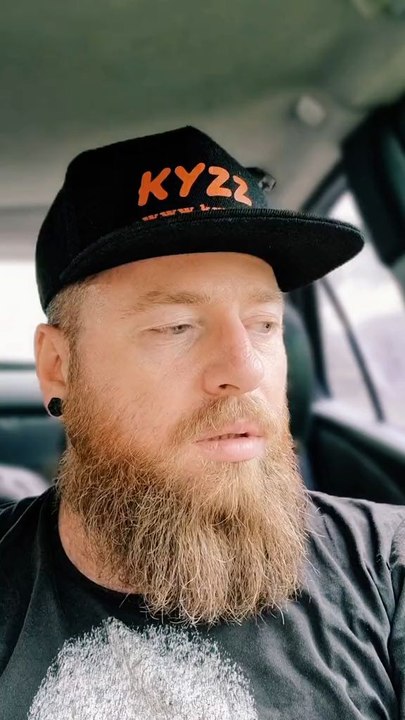 Partir quand on aime toujours, ça paraît difficile et pourtant, c'est parfois la seule solution...