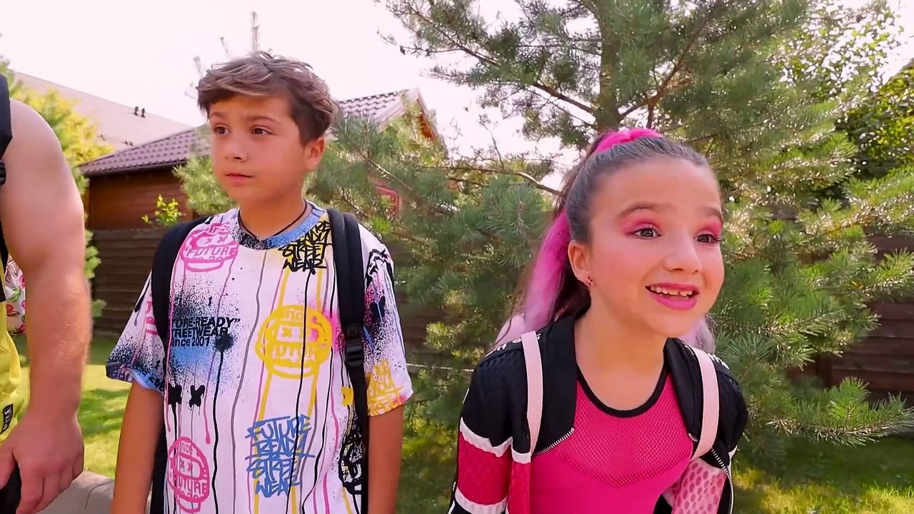 😍 Teenagers Kamil and Amina moved to Kikido Campus 🧳 Stories for teenagers | Episode 1