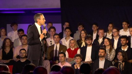 « Notre objectif, c'est de faire revenir nos électeurs », assure Retailleau en meeting LR