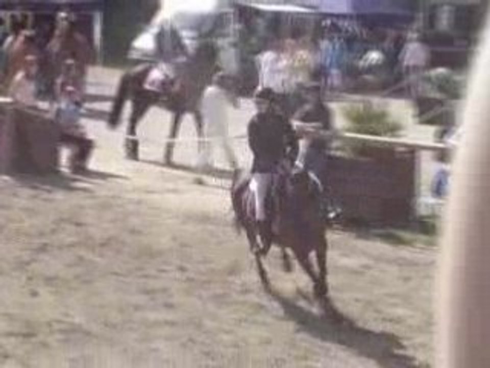 Margaux et donanui des pres club3gp 4fers 4mai2008