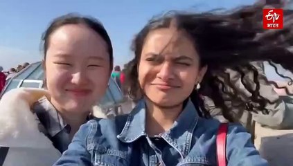 विदेशात गेलेल्या मुलीच्या आठवणीनं आईच्या काळजाचं झालं पाणी; वाचा, जागतिक मातृदिनाची स्पेशल स्टोरी