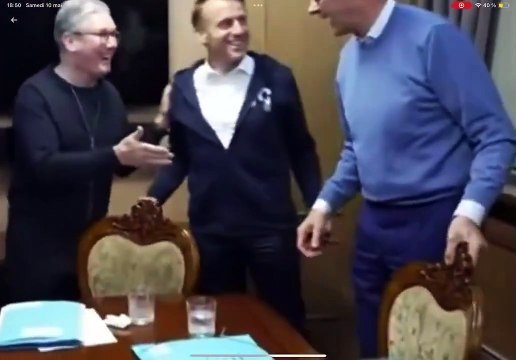 L'Elysée obligé de publier un communiqué pour démentir la rumeur selon laquelle Emmanuel Macron aurait caché un pochon de cocaïne sur la table du train qui le conduisait en Ukraine !