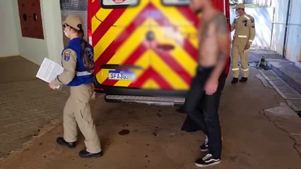 Pai é esfaqueado pelo próprio filho no Centro de Cascavel