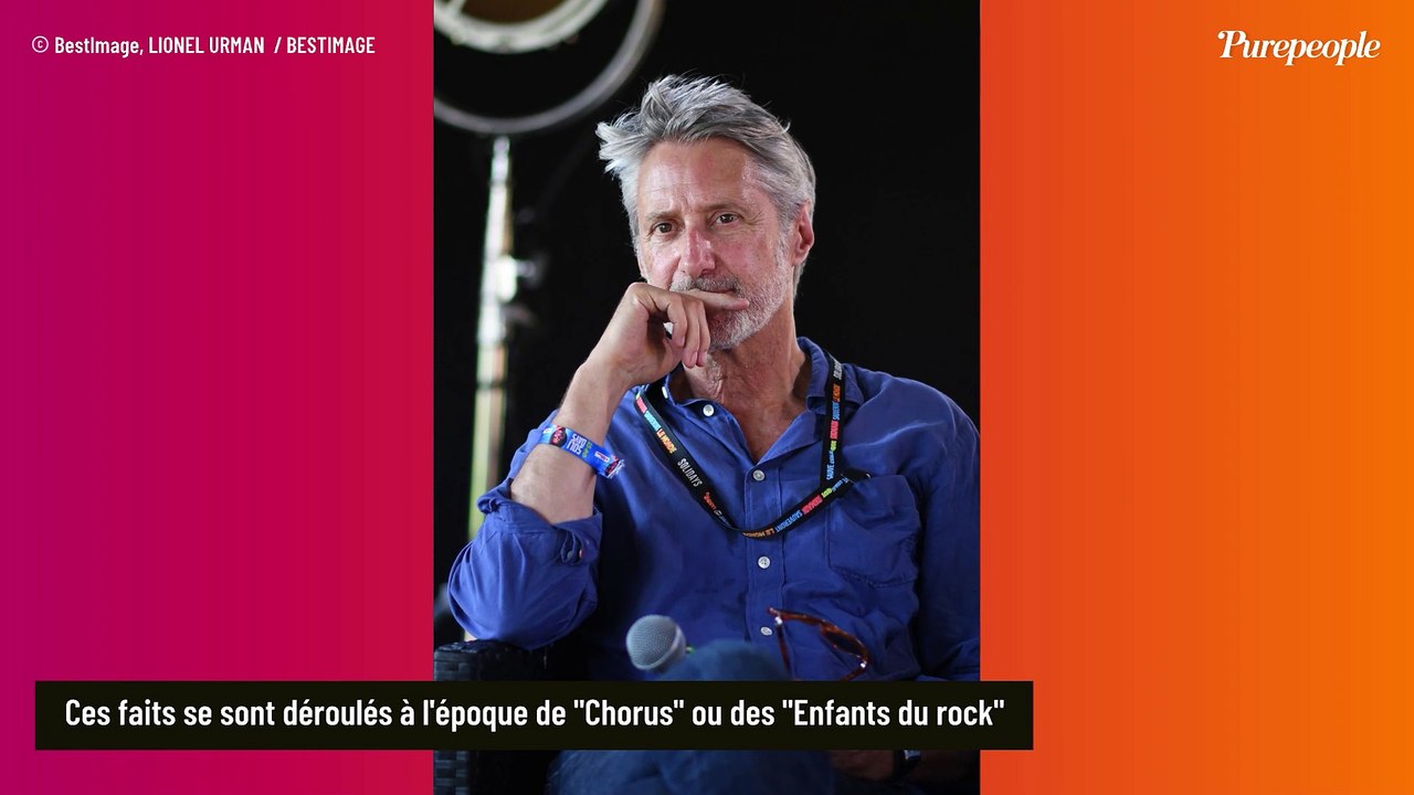 "C'est pathétique" : Antoine de Caunes avoue avoir été sous substances avant une émission