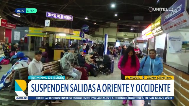 Por los bloqueos, suspenden las salidas al occidente y al oriente desde la Terminal de Cochabamba