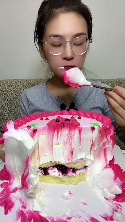 Eating video