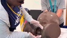 How a woman gives birth