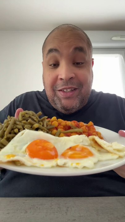 Mon déjeuner du jour : curry de pois chiches, haricots verts, œufs sur le plat, camembert, orange #diabetique #diabete #obesite #dejeuner