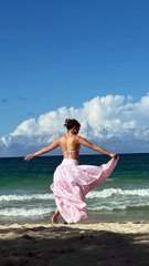 Jennifer López disfruta de su libertad al lado del mar