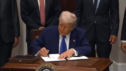 President Trump blasts NBC reporter for asking about luxury plane gift from Qatar_480p