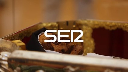 Abren el sepulcro de Santa Teresa de Jesús para su veneración pública 111 años después