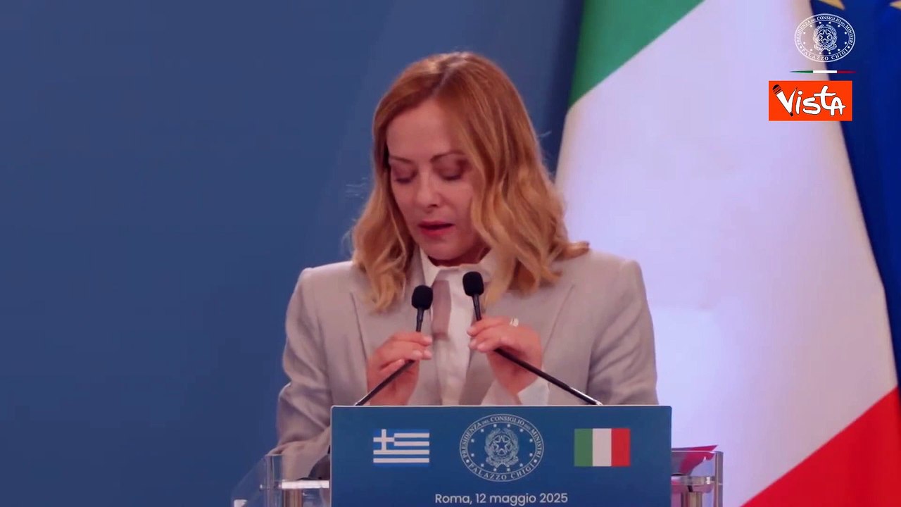 Migranti, Meloni: "Italia e Grecia lavorano per...