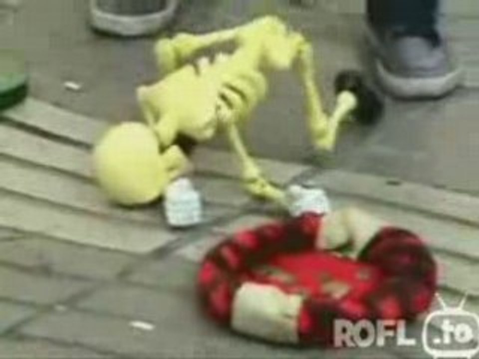 Www.rofl.to-awesome-skeleton-dance