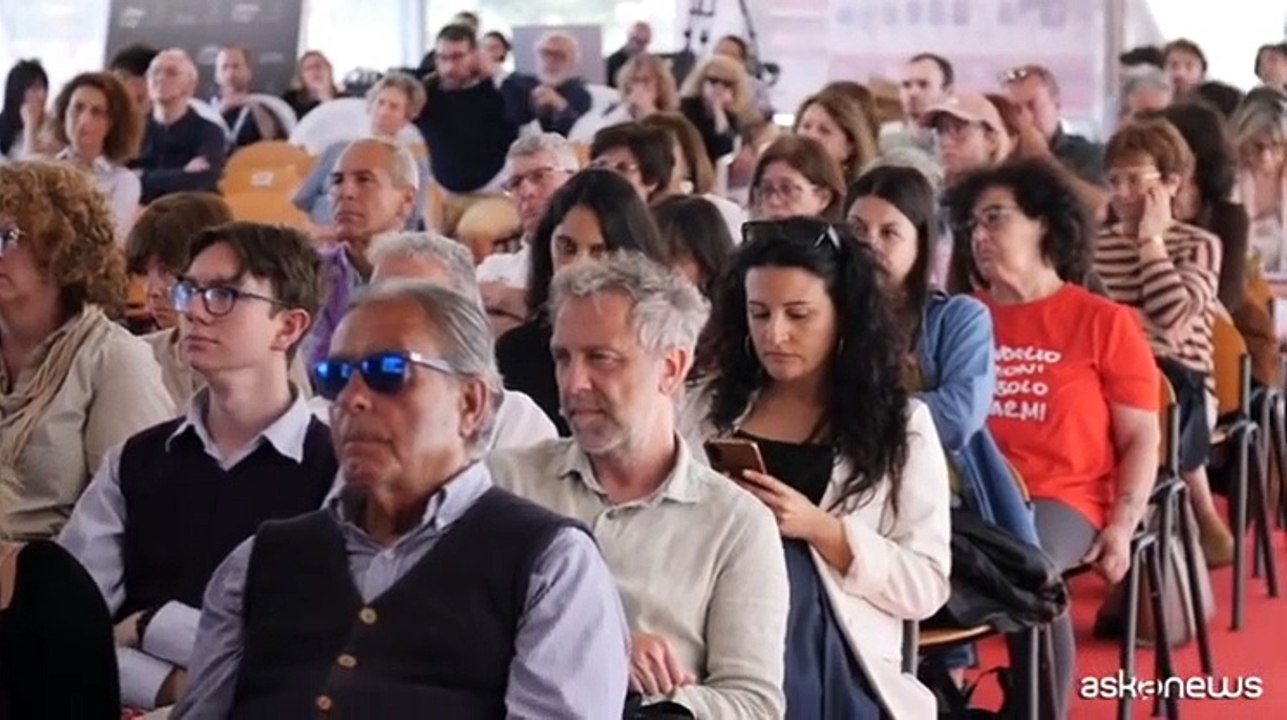 Donato Carrisi: la politica di oggi è frutto della nostra ignoranza