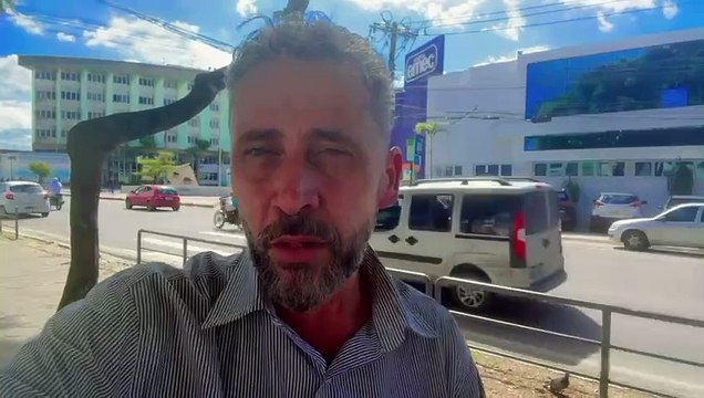 Após esfaquear irmã gêmea, dentista é encontrado morto dentro de cela em Feira de Santana