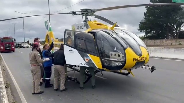 Grávida sofre traumatismo craniano ao ser atropelada por caminhão dos Correios em Pinhais