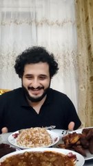 قررت أغير محتويا وأبقي فود بلوجر وهبدأ بأكل أمي!! 😂😂😂 #mohamed_ouf #shorts #اكسبلور #ضحك #funny