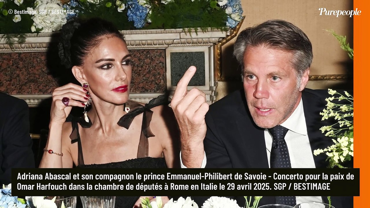 Emmanuel Philibert de Savoie : Avec sa "divine" Adriana, le prince se laisse aller dans une région très prisée en Espagne