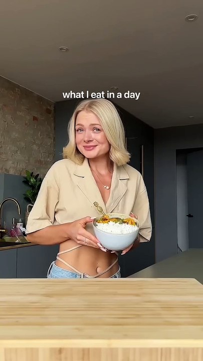 A real and honest what I eat in a day