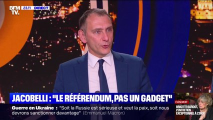 Pour Laurent Jacobelli (RN), "le référendum ce n'est pas un gadget pour redorer le blason terni d'un président de la République"