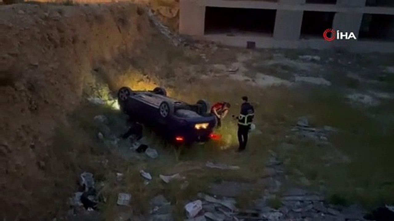 Mardin’de devrilen otomobilin sürücüsü yaralandı