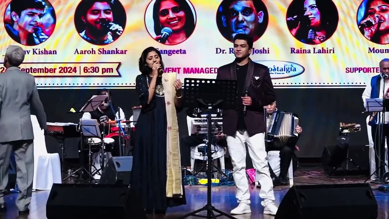 Mujhko Apne Gale Laga Lo /  Saurav Kishan & Sangeeta Malekar live cover evergreen song