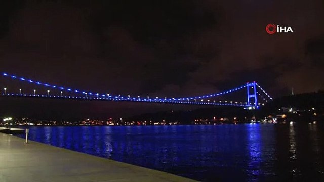Fatih Sultan Mehmet Köprüsü, Engelliler Haftası sebebiyle ışıklandırıldı