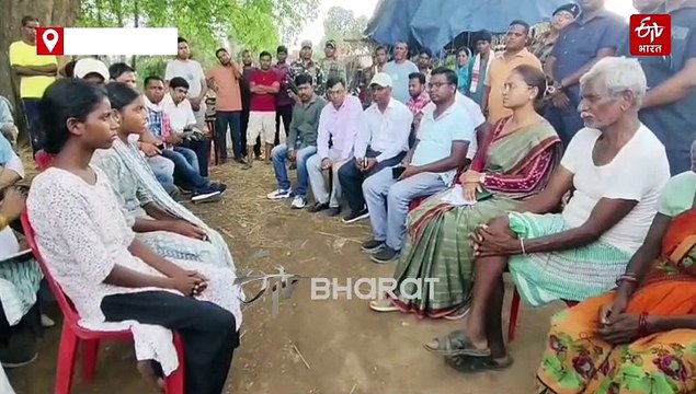 रांची के जाम टोली गांव पहुंची कृषि मंत्री शिल्पी नेहा तिर्की, बेसहारा बच्चों से की मुलाकात