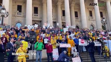 Hundreds gather at Victoria's state parliament to protest Emergency Services Levy