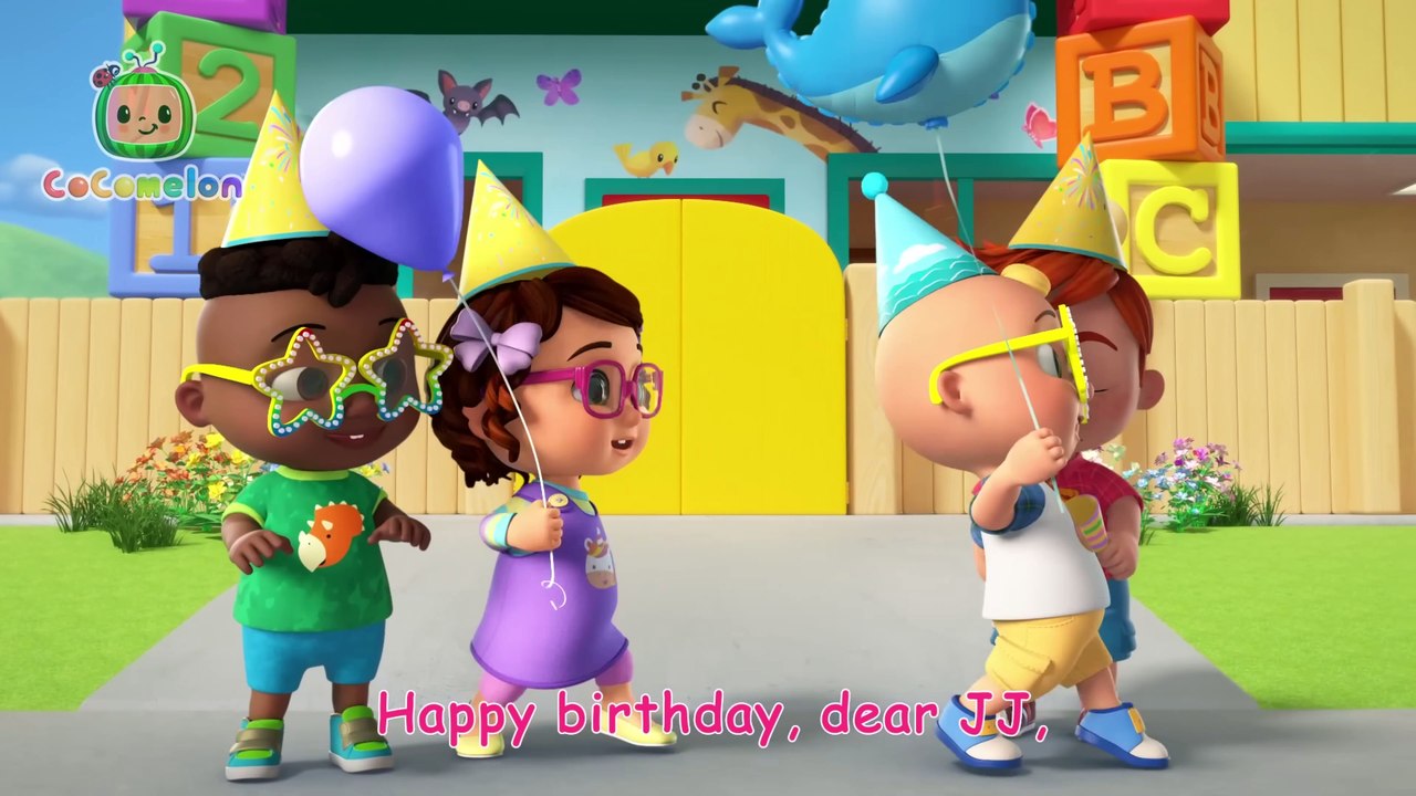 Wheels on the Birthday Bus Song! 🎂! CoComelon Nursery Rhymes & Kids Songs