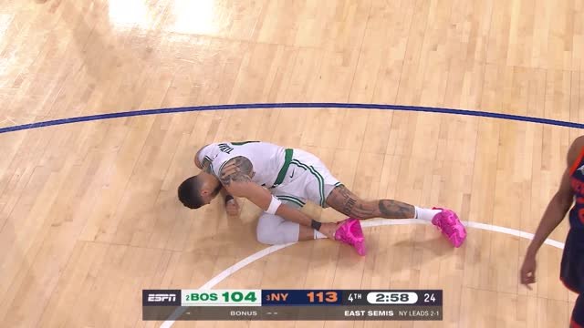 Tatum injured as Knicks push Celtics to brink of elimination