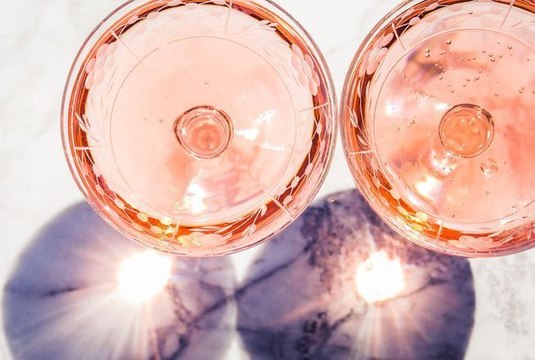 E.Leclerc lance sa sélection de vins rosés pour l’été : voici 3 cuvées pépites à moins de 10 €