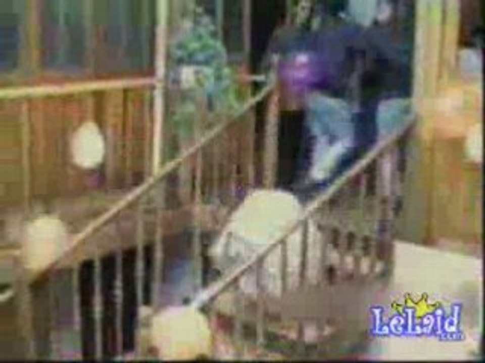 Chute escalier " glissades !!!"