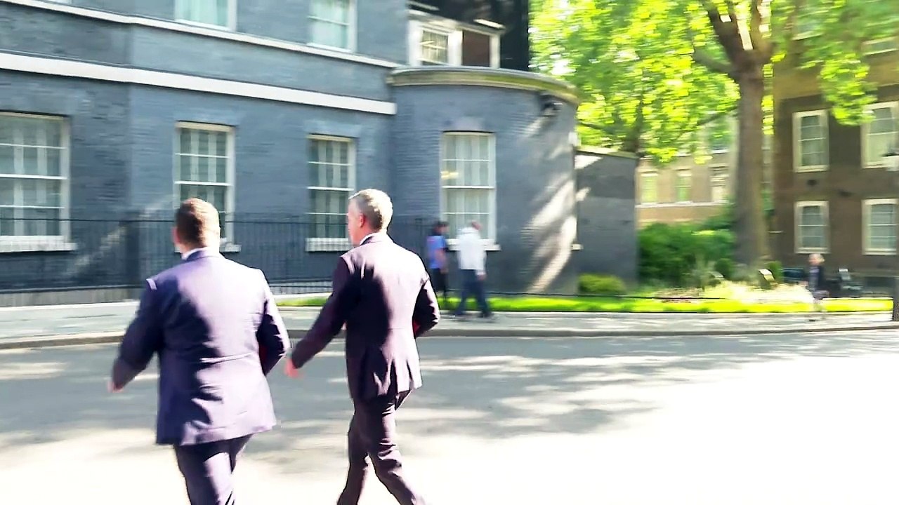 Cabinet arrives in Downing Street