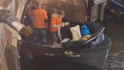 King’s Day in Amsterdam brings out boats, beats, and orange costumes