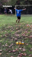 حافي القدمين وملطخ بالطين.. ابن أجويرو وحفيد مارادونا هداف بالوراثة ⚽️🇦🇷