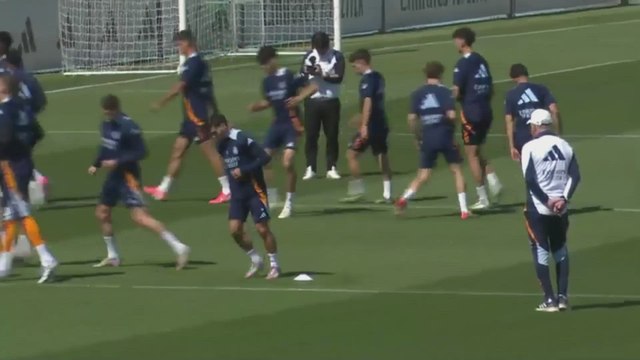 Entrenamiento completo Real Madrid: Ancelotti, en el foco; Rodrygo, lesionado