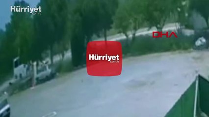 Çanakkale'de 8 kişinin hayatını kaybettiği feci kaza anı kamerada