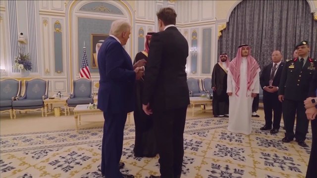 TRUMP, SAUDI CROWN PRINCE AND ELON MUSK CAUGHT IN POWERFUL CHAT AT CEREMONY
