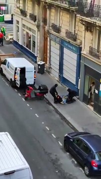 Les images de la tentative d'enlèvement ce matin en pleine rue à Paris des proches d’un patron d’une société de cryptomonnaies - VIDEO