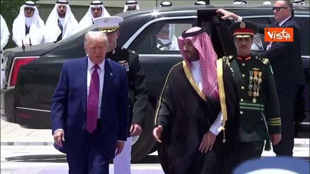 Cerimonia di benvenuto per Trump nel Palazzo reale Yamamah a Riad