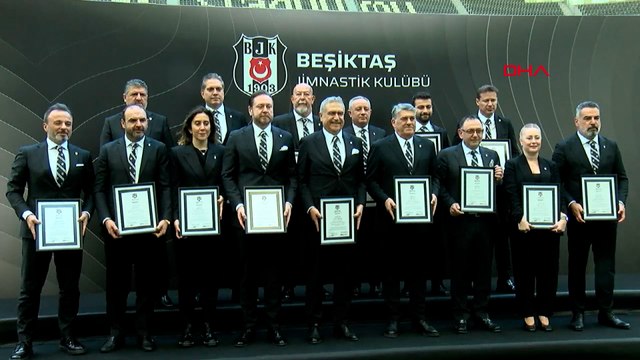 Serdal Adalı ve yönetimi, mazbatalarını aldı