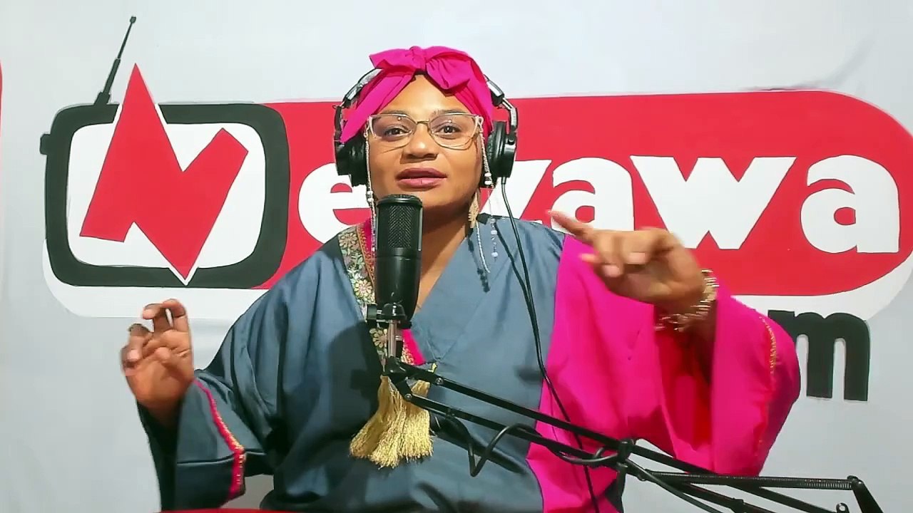 أهمية التخصص في مشاريع  صناعة الملابس الجاهزة  مصممة الملابس الجاهزة مني شكيوة