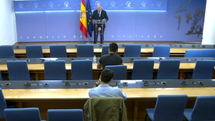 Un activista de ultraderecha ha boicoteado una rueda de prensa de Sumar en el Congreso