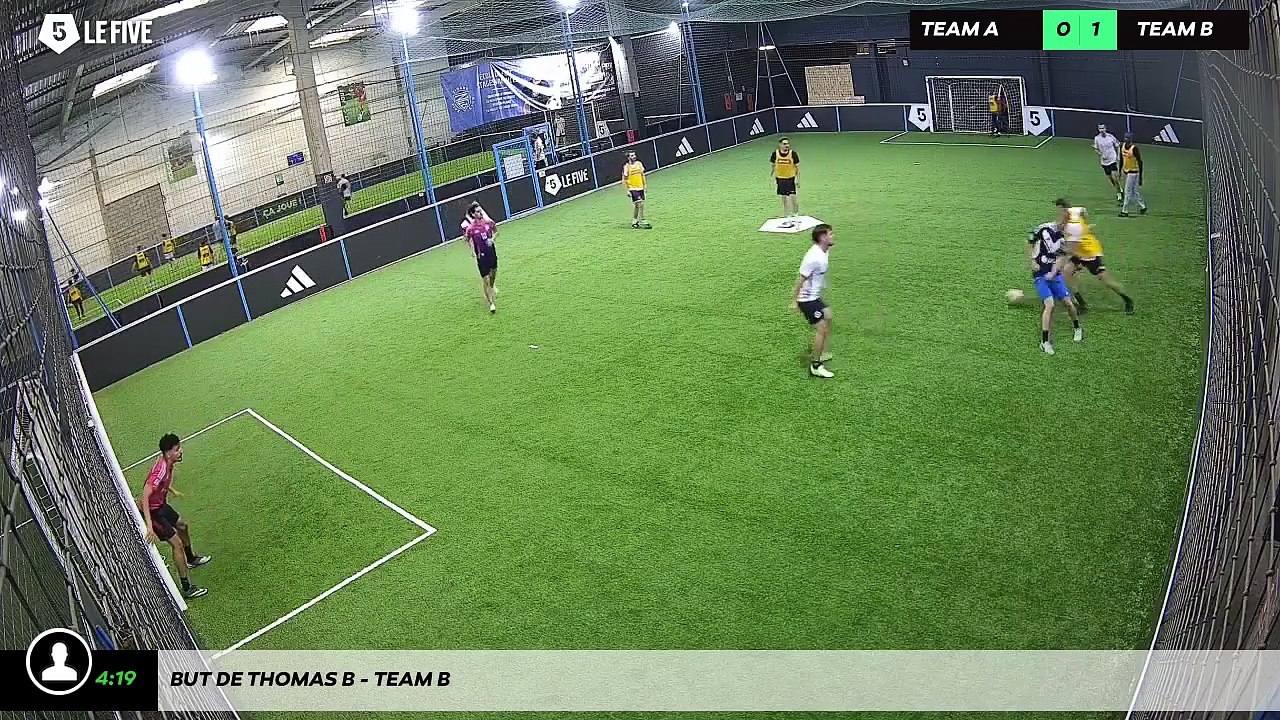 But de Thomas B - Team B