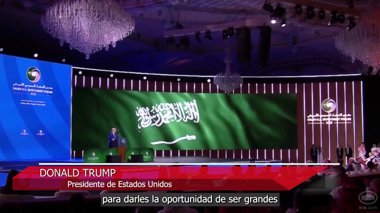 Trump anuncia el fin de las sanciones a Siria para "dar una oportunidad" al nuevo Gobierno