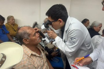 Beneficia Christus Muguerza Hospital Vidriera a 48 abuelitos para que recuperen la vista