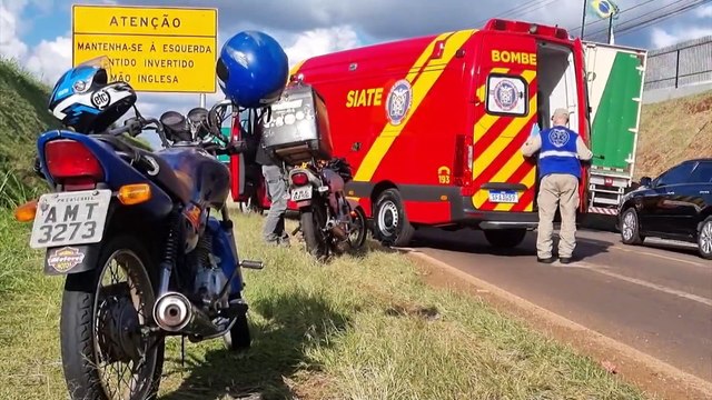 Moto e caminhão se envolvem em colisão às margens da BR-277 e piloto fica ferido