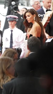 Eva Longoria et Carlos Sainz sur le tapis rouge