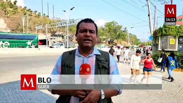 Se mantiene bloqueo en la Autopista del Sol por parte de pobladores de Tilapa, Guerrero